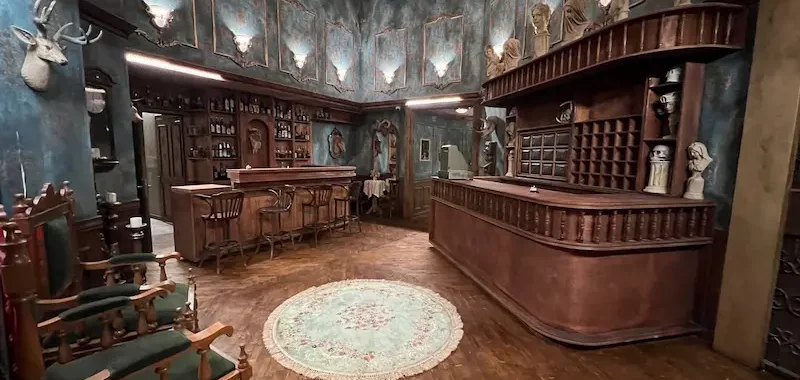 کارت سازمانی 64 نمای لابی هتل زامبی کیش